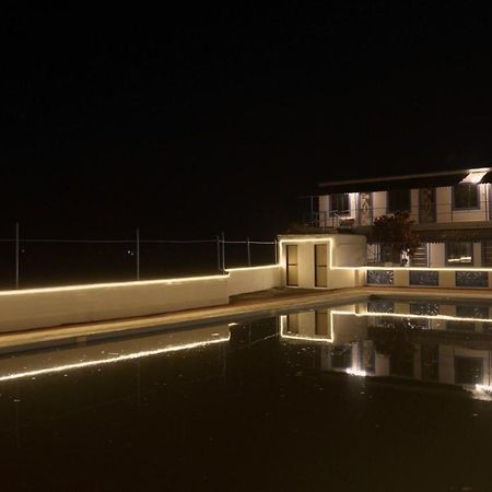 Santorini Vasai Resort 외부 사진