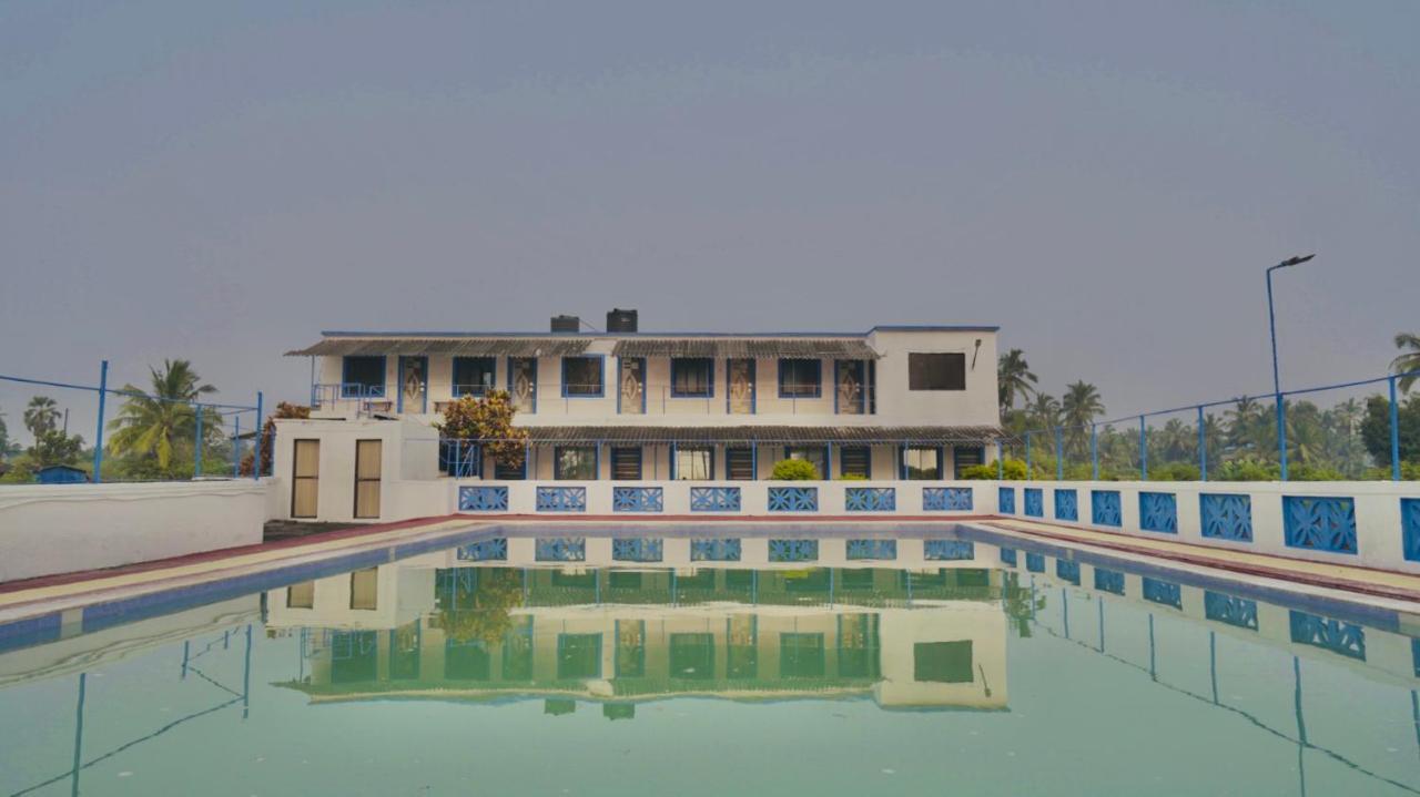 Santorini Vasai Resort 외부 사진